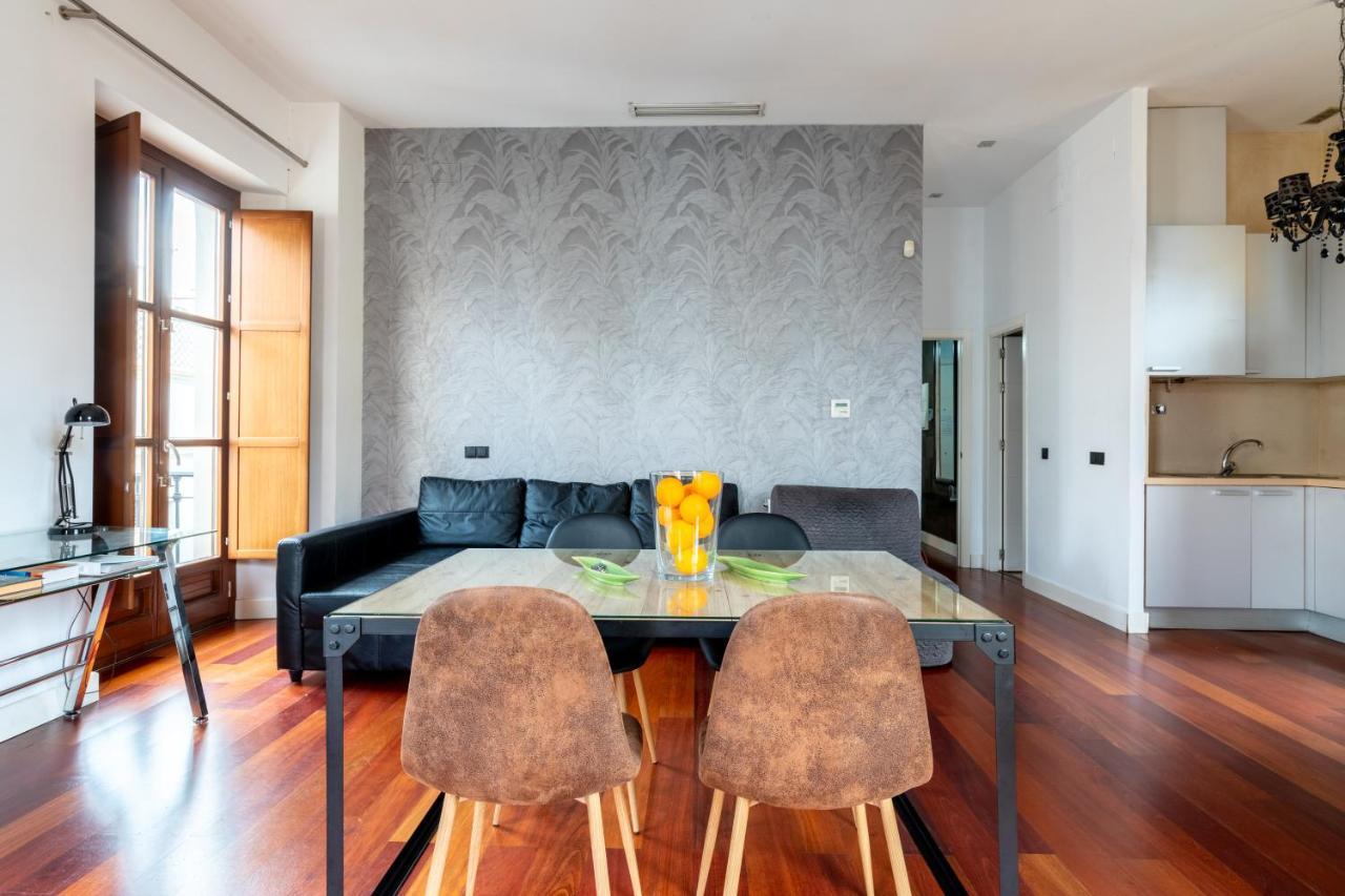 Cathedral Apartment, Upper Floor Apartment Sevilla Dış mekan fotoğraf