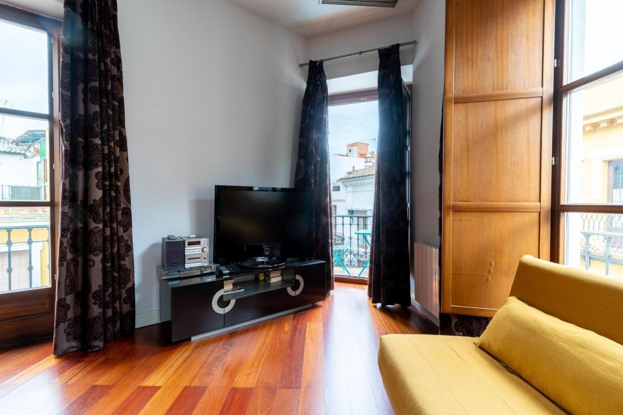 Cathedral Apartment, Upper Floor Apartment Sevilla Dış mekan fotoğraf