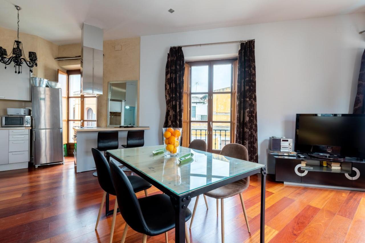 Cathedral Apartment, Upper Floor Apartment Sevilla Dış mekan fotoğraf
