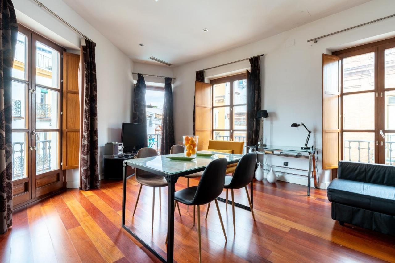 Cathedral Apartment, Upper Floor Apartment Sevilla Dış mekan fotoğraf